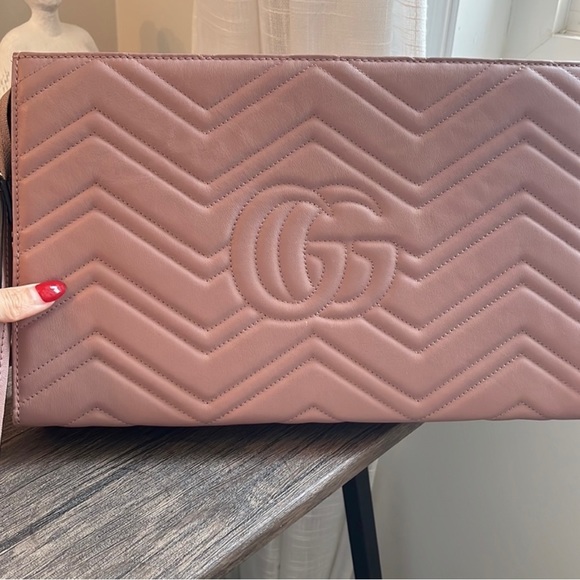 Gucci Marmont Clutch - Picture 4 of 8